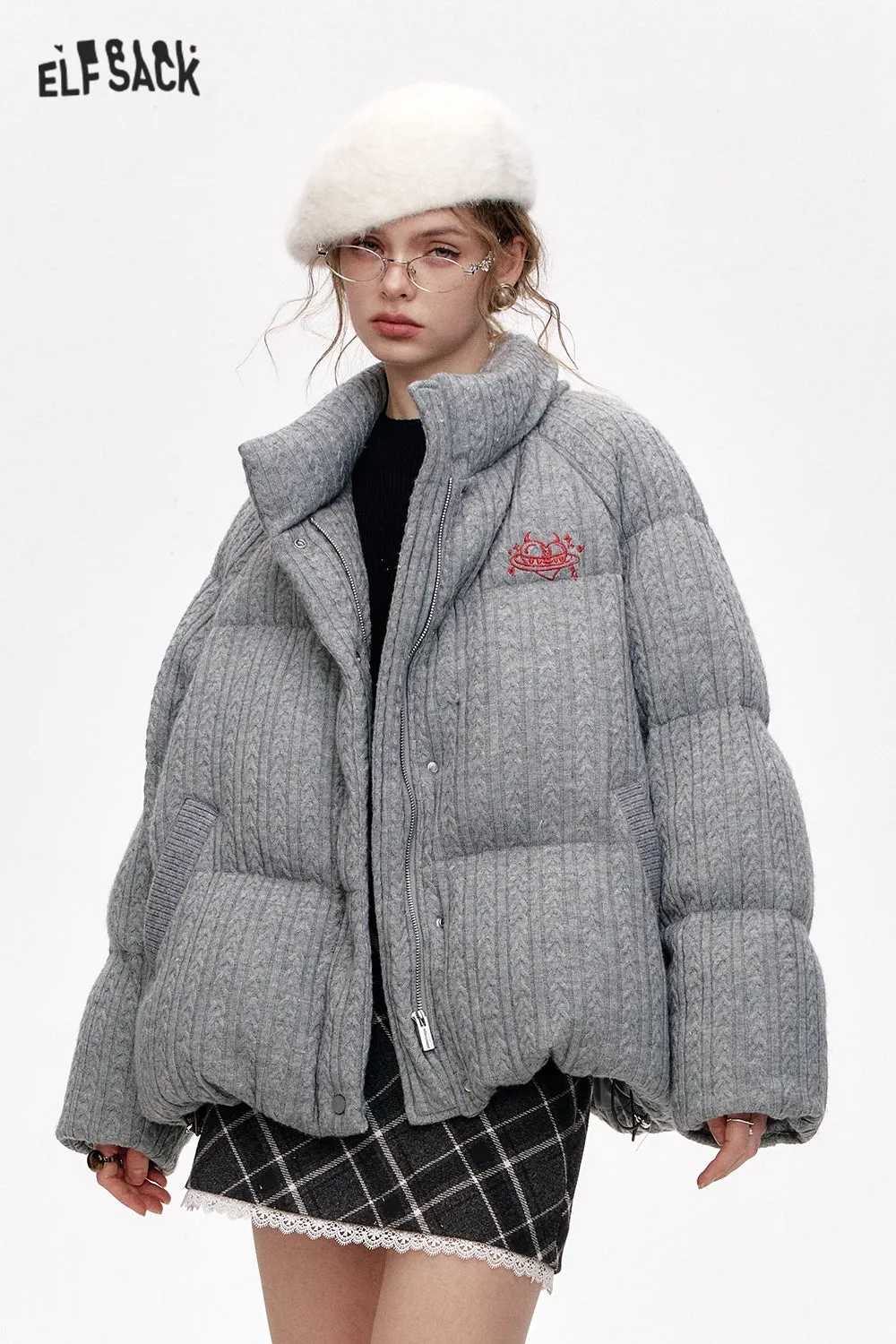 ELFSACK 2024 Winter New Arrivals Grey Stand Collar Knitted Warm Short Down Jacket for Women